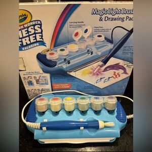 Crayola Color Wonder Mess Free Coloring Magic Light Brush & New Sealed Paint Pod